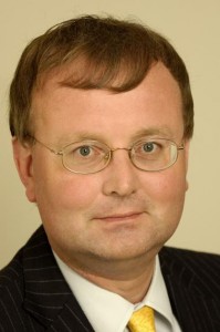Mr. Karel Fielink: Ons kiesstelsel is zo slecht nog niet; niet elke hervorming is een verbetering 