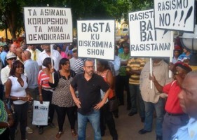 Peppie Sulvaran riep op te demonstreren tegen racisme en discriminatie