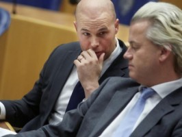 Tweede Kamerlid Joram van Klaveren is donderdag uit de PVV-fractie gestapt vanwege de uitspraken van partijleider Geert Wilders over Marokkanen.  
