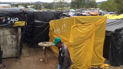 In het tentenkamp zijn meer dan 5000 dakloze families Foto |  ©2014 Marcia Ottevanger / NOS .
