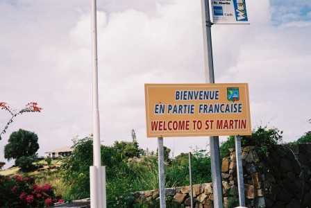 Op St. Maarten ruziet de gendarmerie aan de Franse kant met de politie op het Nederlandse deel van het eiland