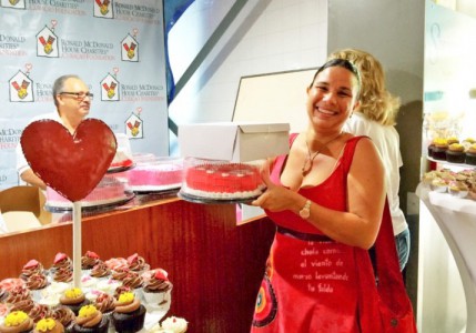 De organisatie is zeer dankbaar voor alle hulp van de vrijwilligers, taartenbakkers en kopers van de cupcakes en taarten en voor het grote succes van de actie. | Foto RHMC
