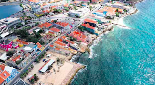 Het VVRP-ministerie heeft nu twee vergunningaanvragen in behandeling voor kustversterking, waaronder ook die van St. Tropez. Alles wijst er op dat men de kuststrook tussen St.Tropez en Rock Beach wil opvullen