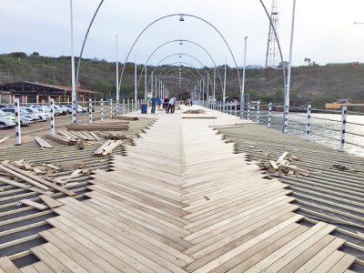 Het einde is in zicht van de renovatie van de pontjesbrug