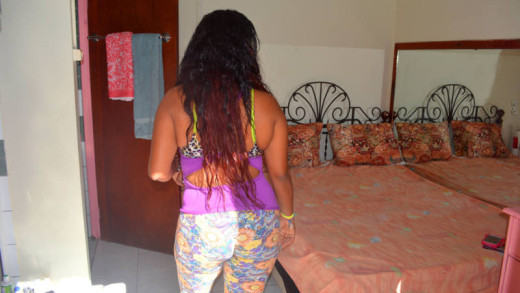 Een kamer in een van de barakken | Foto Persbureau Curacao