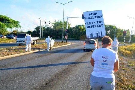 Fundashon Promove Derecho Humano Kòrsou raffinaderij Isla PDVSA | Foto Persbureau Curacao