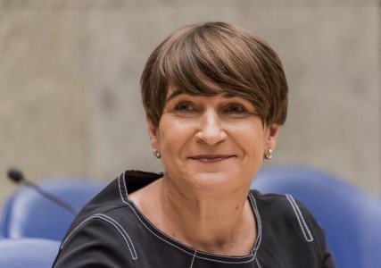 Minister Lilianne Ploumen op handelsmissie bij de 'buren'