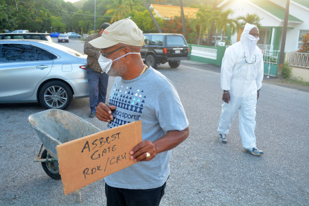 Aannemer zou gelieerd zijn aan Pueblo Soberano en kreeg de opdracht naar verluidt via een interventie van toenmalig premier Ivar Asjes  | Foto Persbureau Curacao