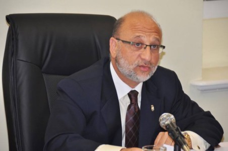 Oud MFK Minister heeft in totaal 3.814.493,35 gulden aan schulden uitstaan