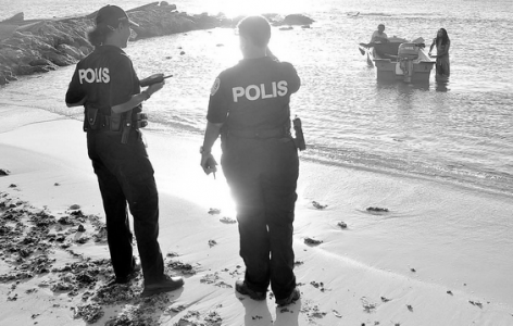 Politie redt vissers op zee | Foto Extra
