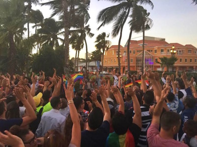 Hyacintha en Yani anti-homobeweging Aruba | Arien Rasmijn
