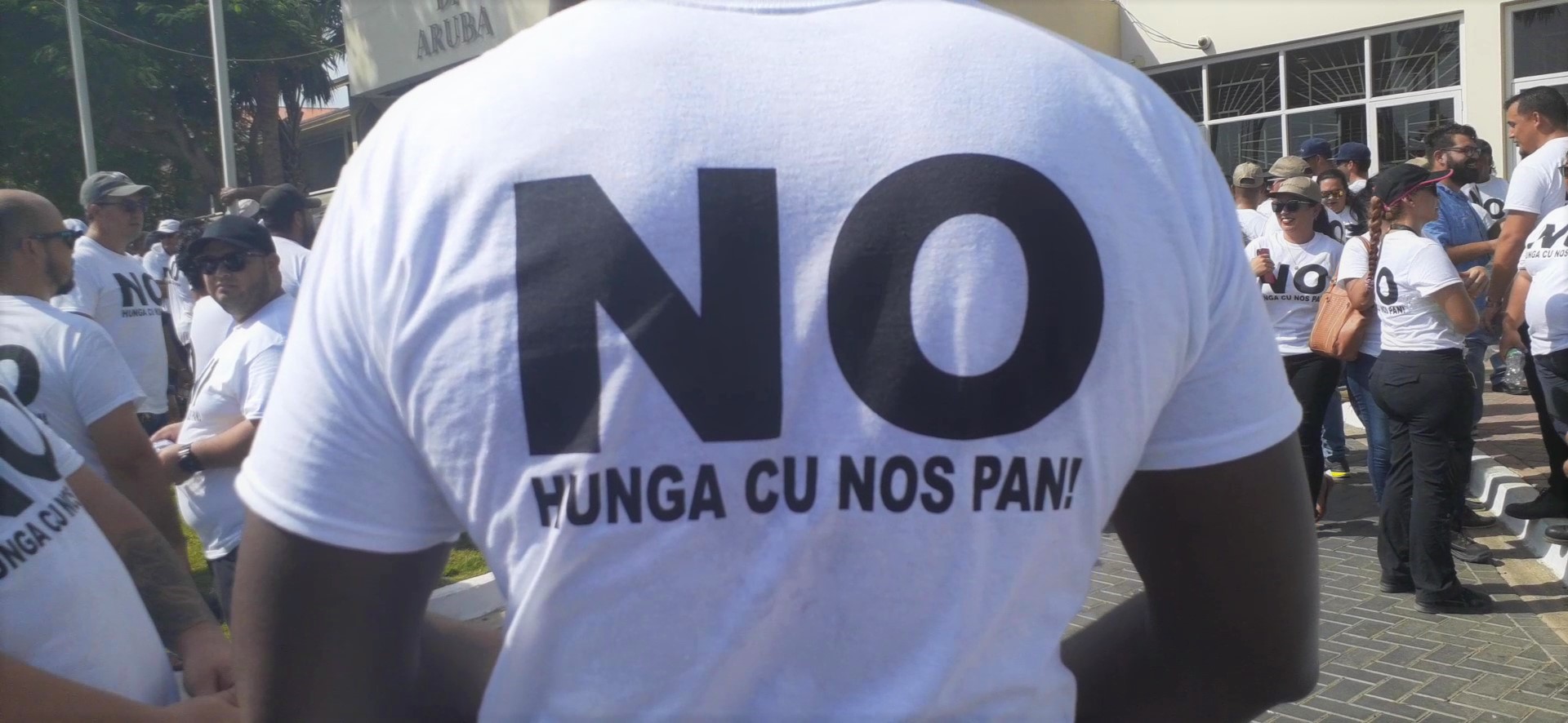 NTR | Sociale onrust op Aruba neemt toe: week van straatprotest en mediaoorlog