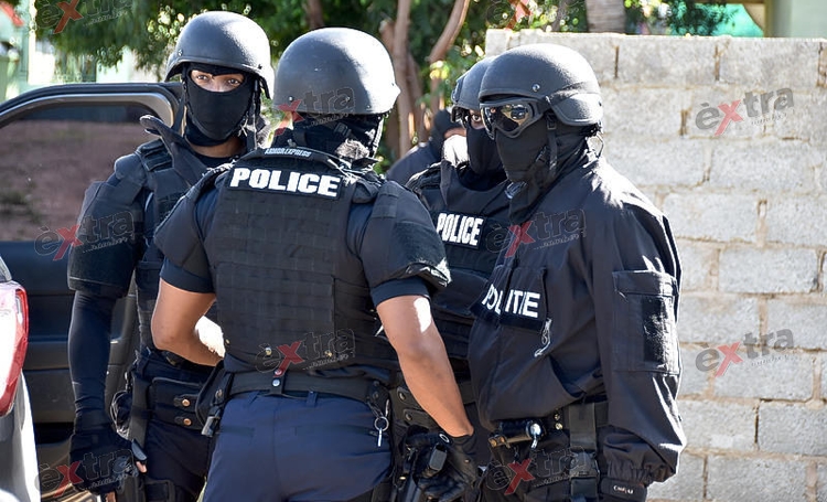 Crimesite | Politie-corruptie op Curaçao: ‘Straks ben ik dood. Het is een gevaarlijke kwestie
